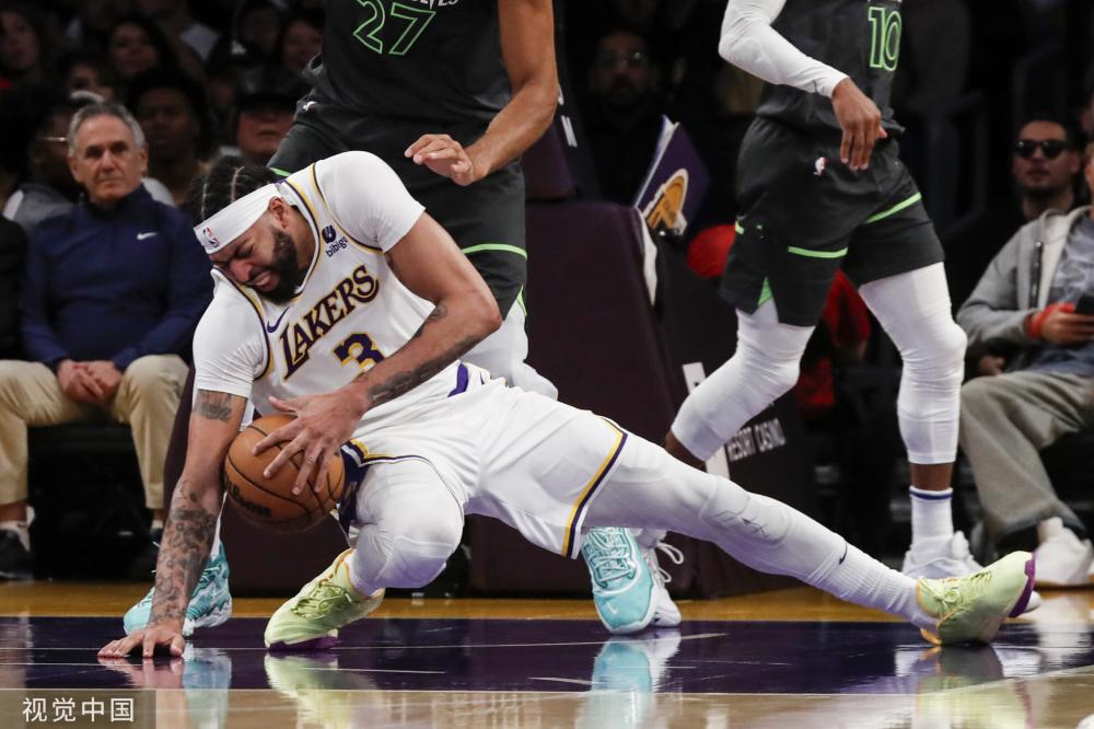 他在战术上 他在战术上