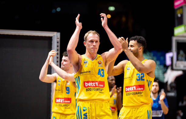 运动损伤医 运动损伤医